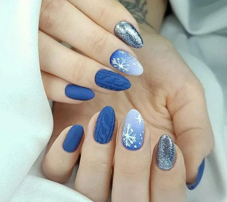 december almond nails 041 acebaddf90