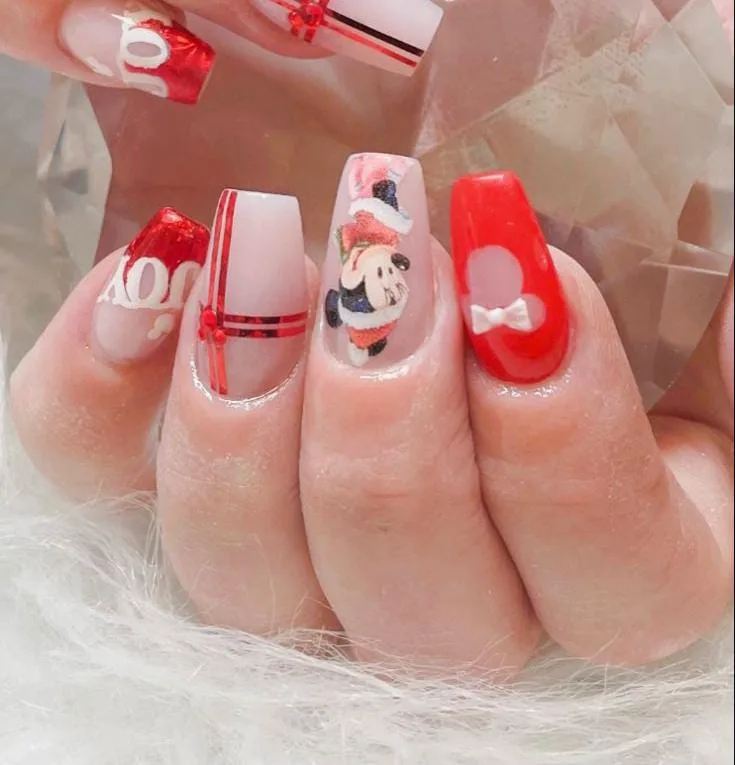 disney christmas nails 009 e0841a8810