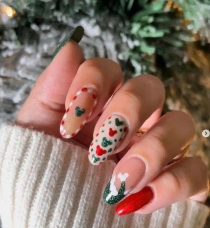 disney christmas nails 041 2520493e79