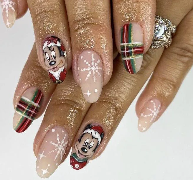 disney christmas nails 044 1d7182183f