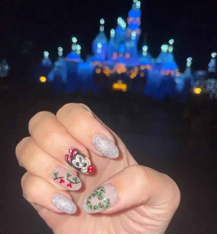 disney christmas nails 050 485782ddf8