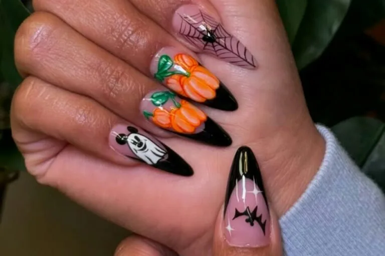 disney halloween nails 004 348570e7e2