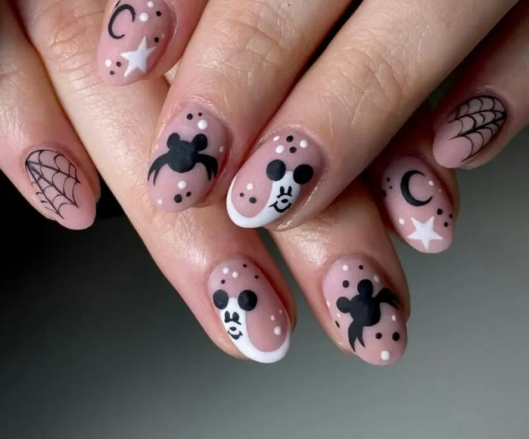 disney halloween nails 049 e79374ad59
