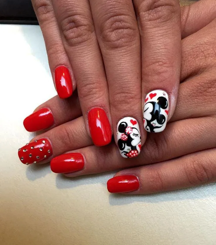disney valentines nails 019 e88320656d