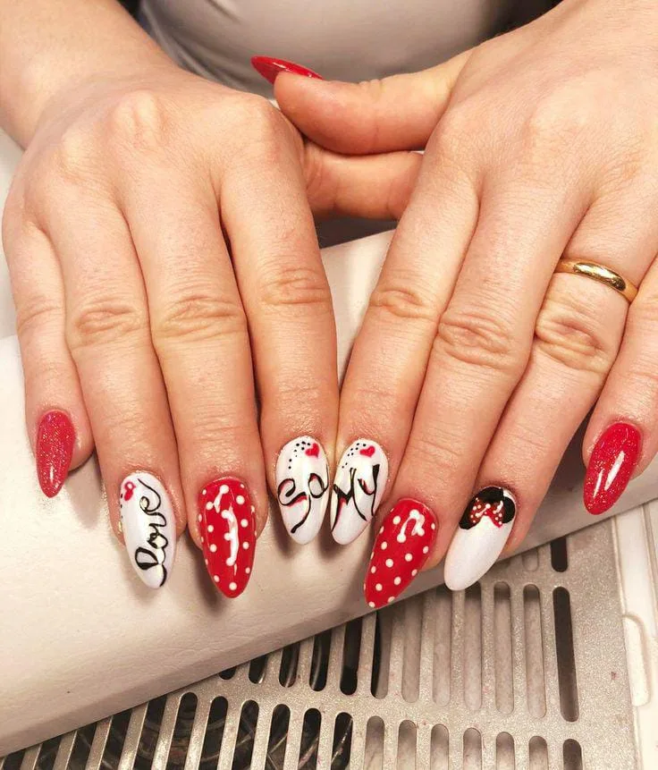 disney valentines nails 020 8a161b43d4