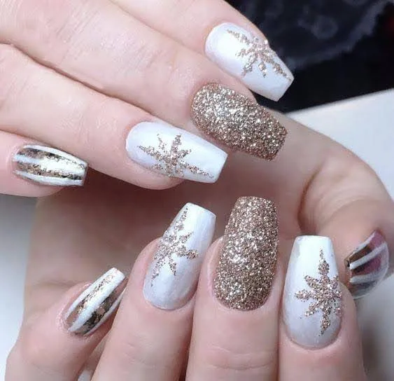 elegant christmas nails 004 f2c35d04ad