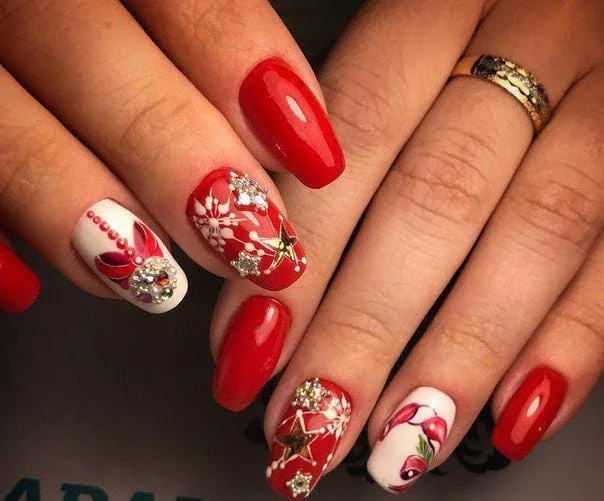 elegant christmas nails 009 86b8a1a3e4