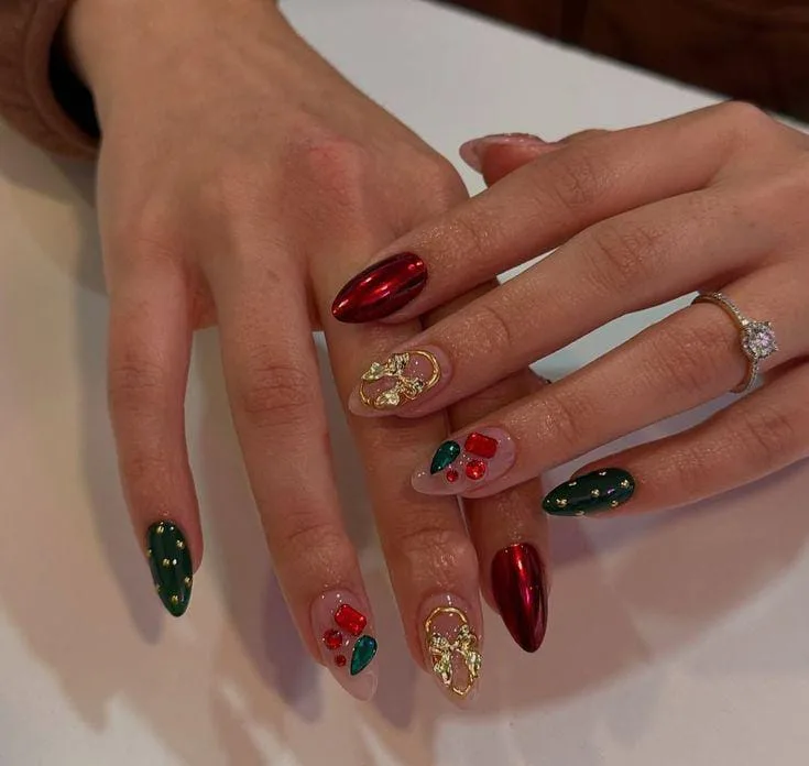 elegant christmas nails 016 0b1865c9cb