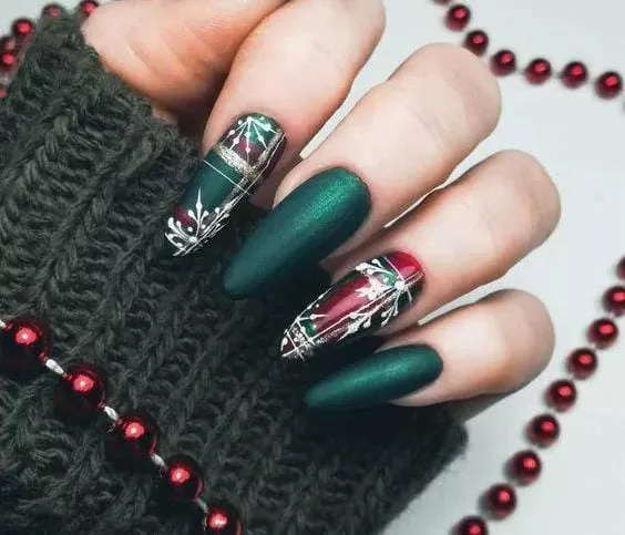 elegant christmas nails 047 06355b58b0