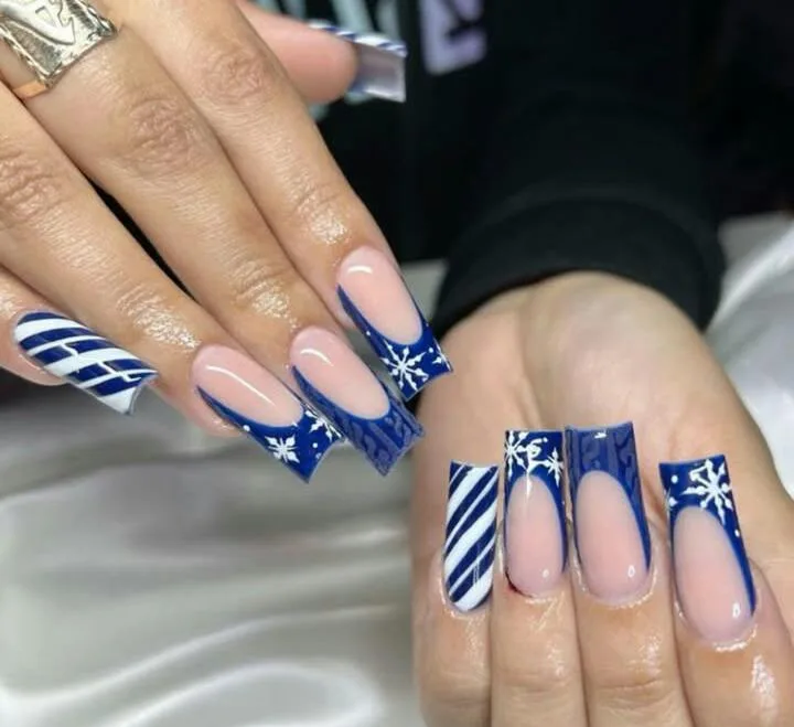 elegant winter nails 022 5a679c2af6