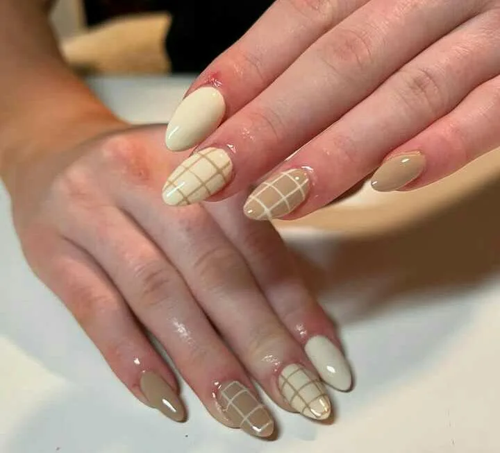 fall almond nails 047 f6ed043dba