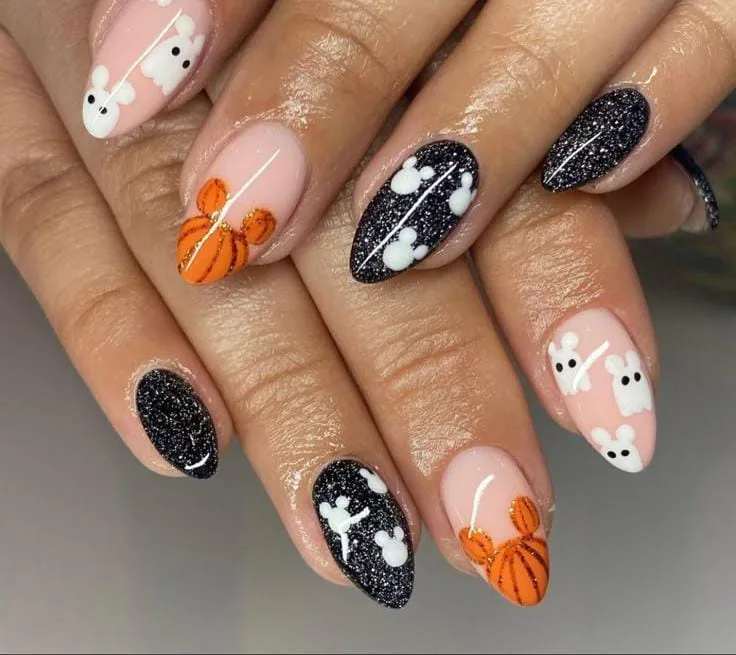 fall disney nails 002 f2e2ae524d