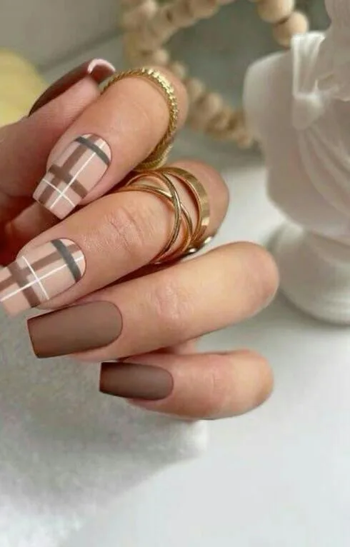 fall matte nails 004 397daefffe