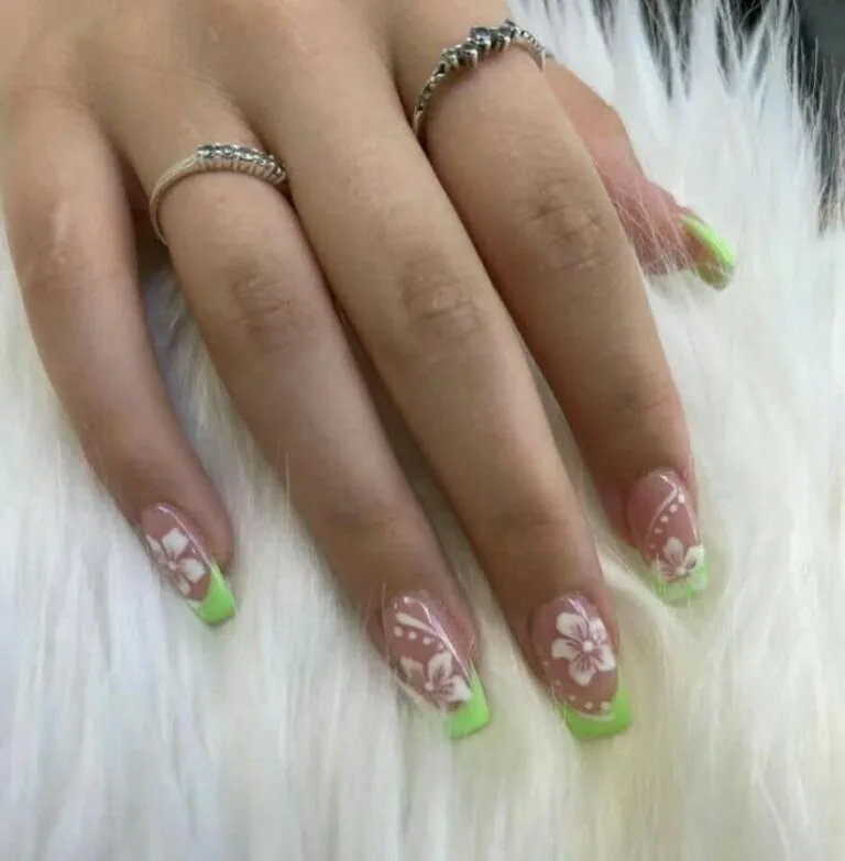 french tip nail designs with flowers 010 2f083f7f91