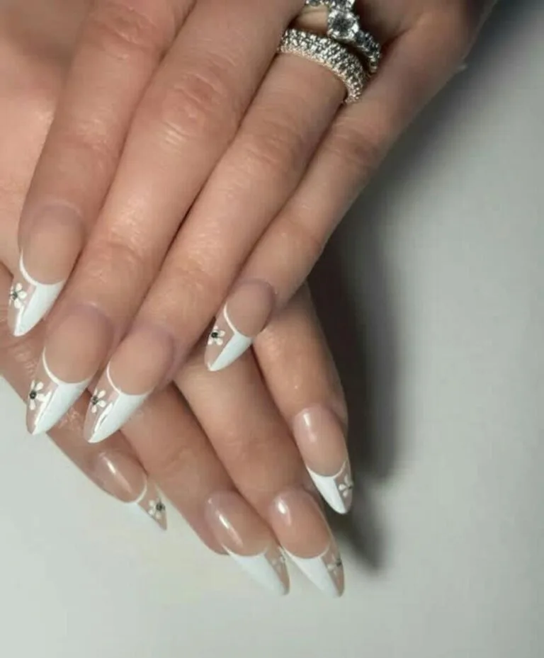 french tip nail designs with flowers 024 e0faefe73c