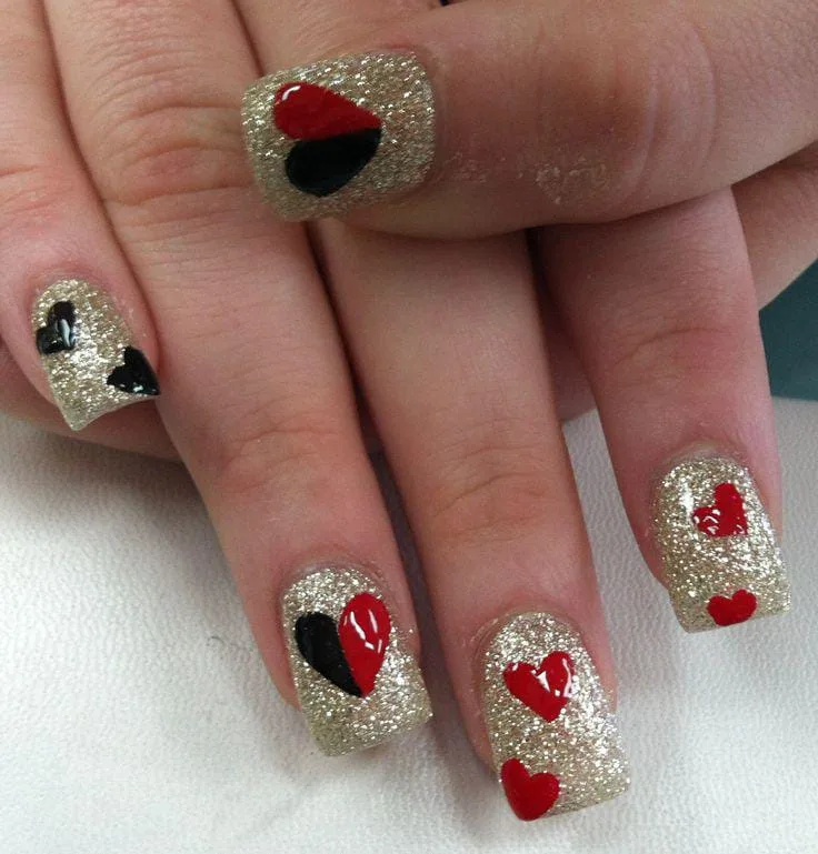 Luxe and Lovely: Gold Valentines Nails for February 1