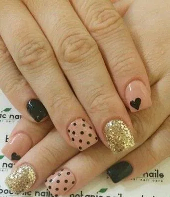gold valentines nails 012 6934637d7e