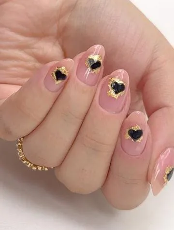 gold valentines nails 017 64574af9a8