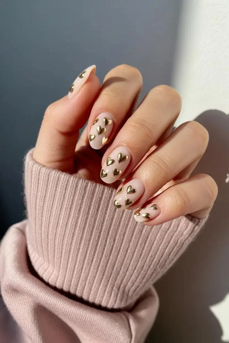 gold valentines nails 041 fe77d34f30