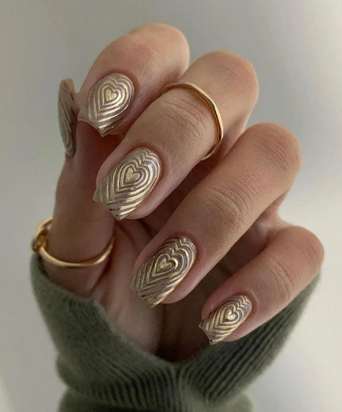 gold valentines nails 048 9ec516af1d