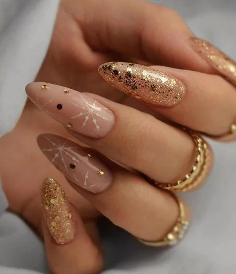gold winter nails 008 f7c39ec57b