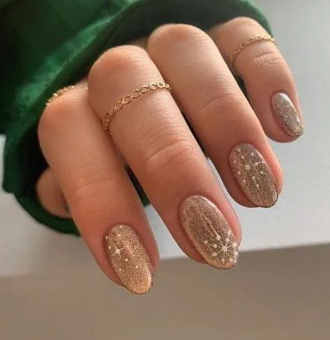 gold winter nails 009 5944f57812