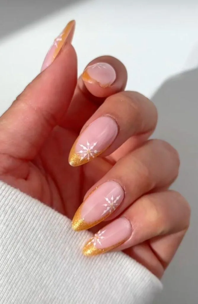 gold winter nails 012 b3324a84ba