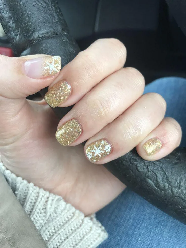 gold winter nails 021 5f96f56a59