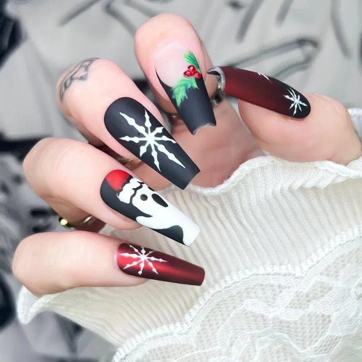 goth christmas nails 004 288691fc0f