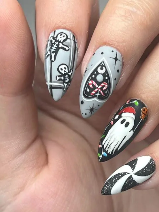 goth christmas nails 006 47b8a79dcc
