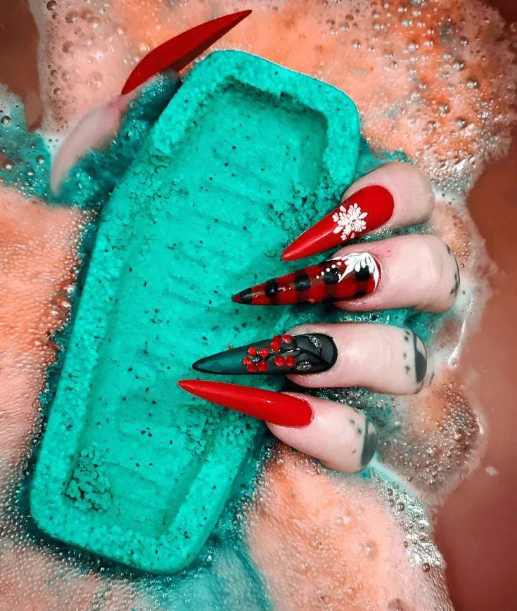 goth christmas nails 023 8621a4776b