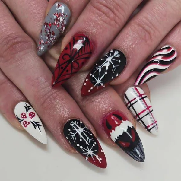 goth christmas nails 043 3e1b9cb6d1