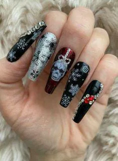 goth christmas nails 044 ffdded8d4c