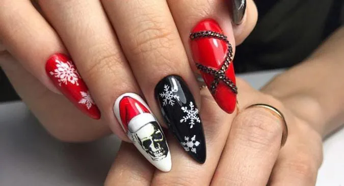 goth christmas nails 045 2ee3066581