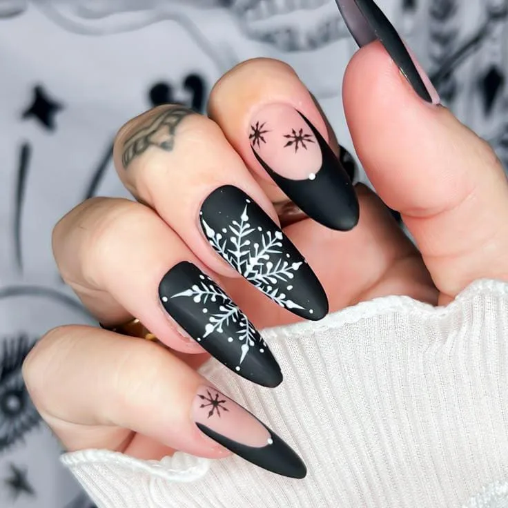 goth christmas nails 049 46a67dd7cb