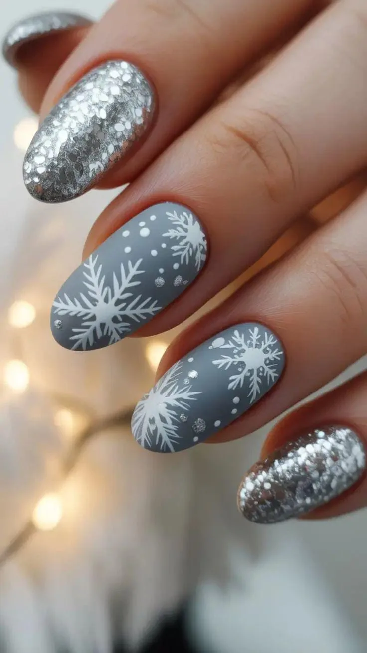 Cozy, Chic, and Cool: 50+ Gray Winter Nail Designs to Try in 2026 1