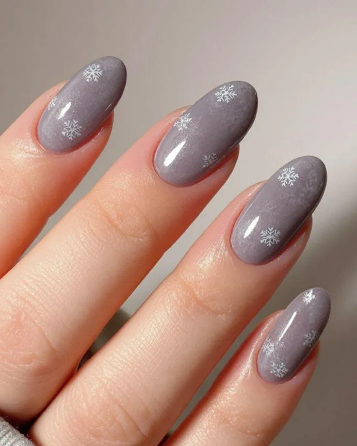 gray winter nails 002 cb703a1cc2