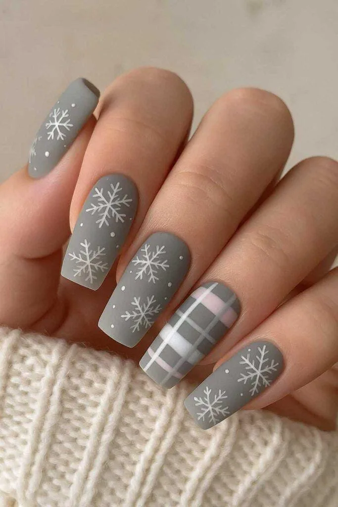 gray winter nails 014 a0dc1cbf77