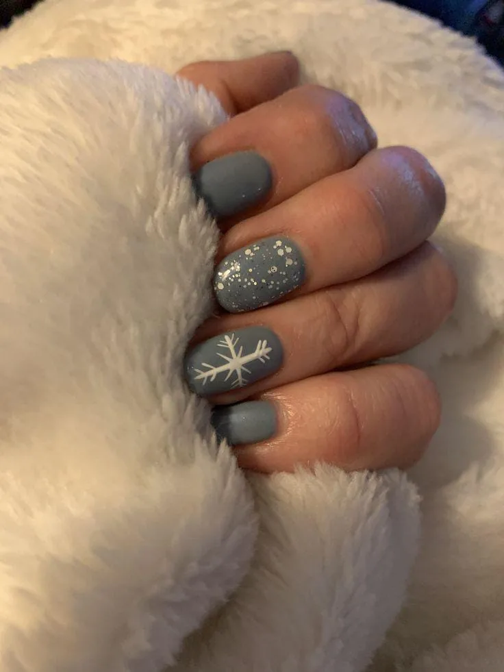 gray winter nails 022 0c4ed605fe