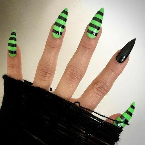 green halloween nails 013 657d3fdfde