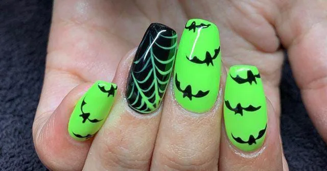 green halloween nails 021 bc3c47bbe6