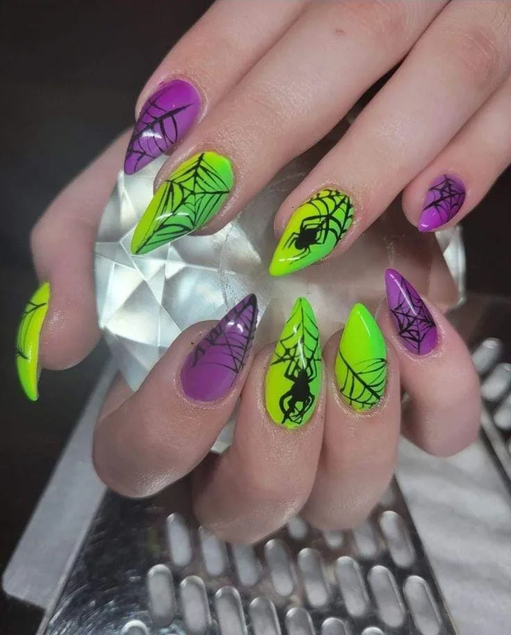 green halloween nails 022 40a1e29c41