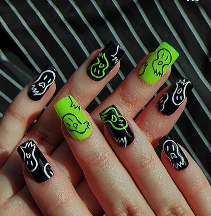 green halloween nails 027 8268d3190b