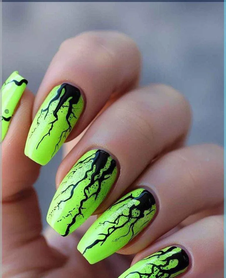 green halloween nails 032 c9500a86e7