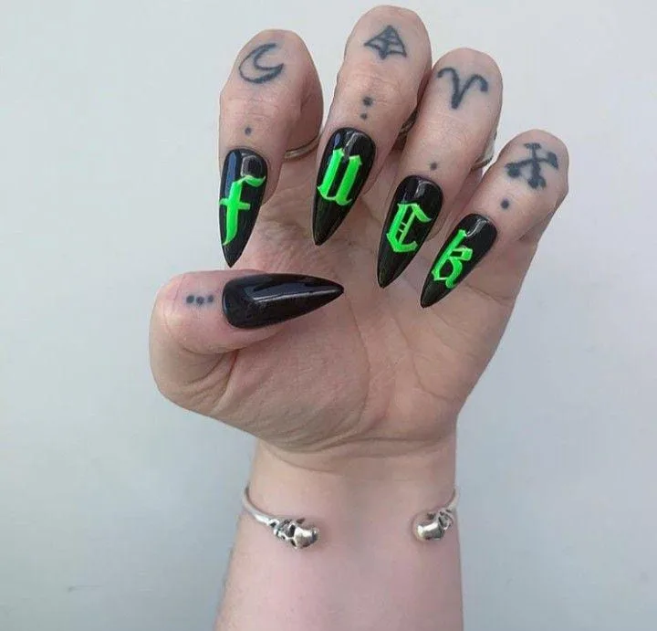 green halloween nails 035 36d208de2f
