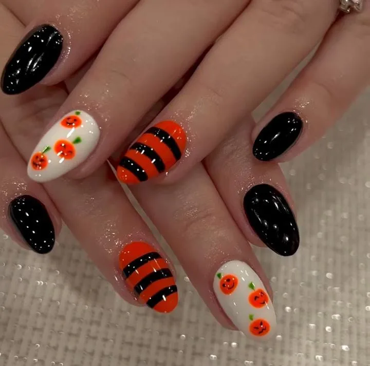 halloween almond nails 039 e6dbe1b115