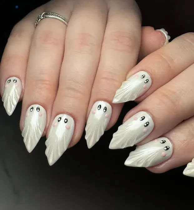 halloween ghost nails 004 3cb3e75aef