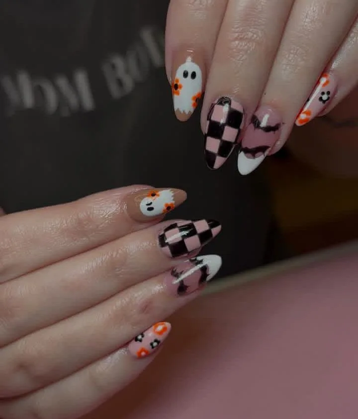 halloween ghost nails 016 f28e4677e9