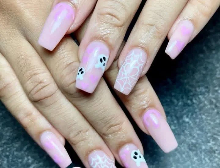 halloween ghost nails 046 73b2f0d3d5