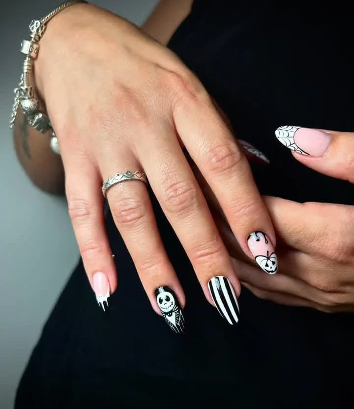 halloween pumpkin nails 037 7e6e3e40b8